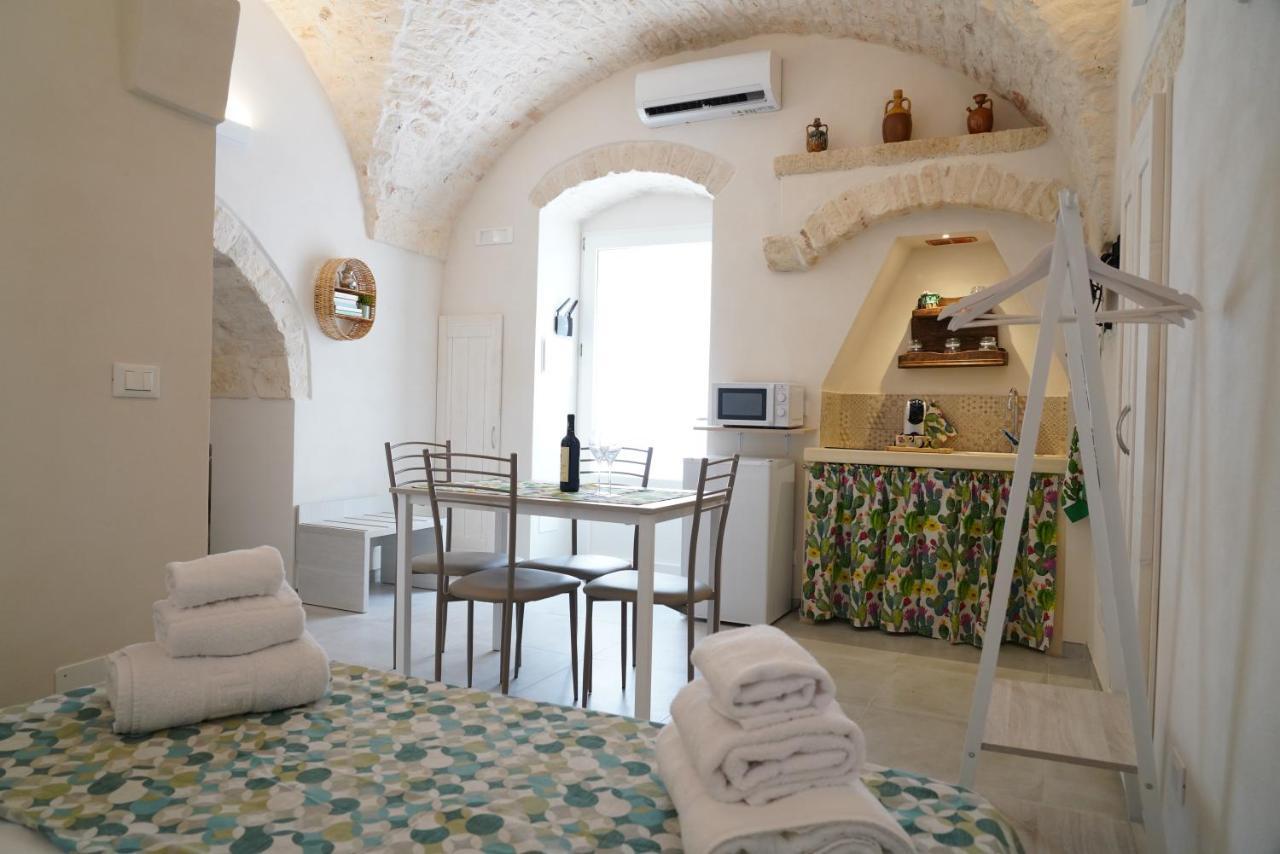 Casetta Filippi - A Pochi Passi Dal Centro Storico Ceglie Messapica Exterior photo
